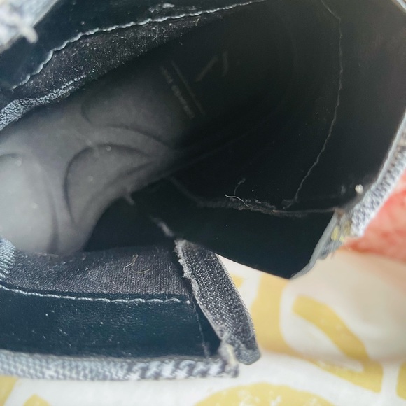 Booties - Picture 16 of 16